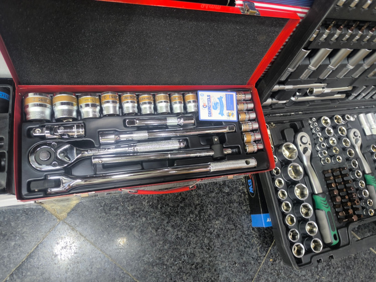 جعبه بکس 24عدد کینگ تولز اصلی جنس فوق درجه یک کروم وانادیوم اصلی فروش عمده داریم