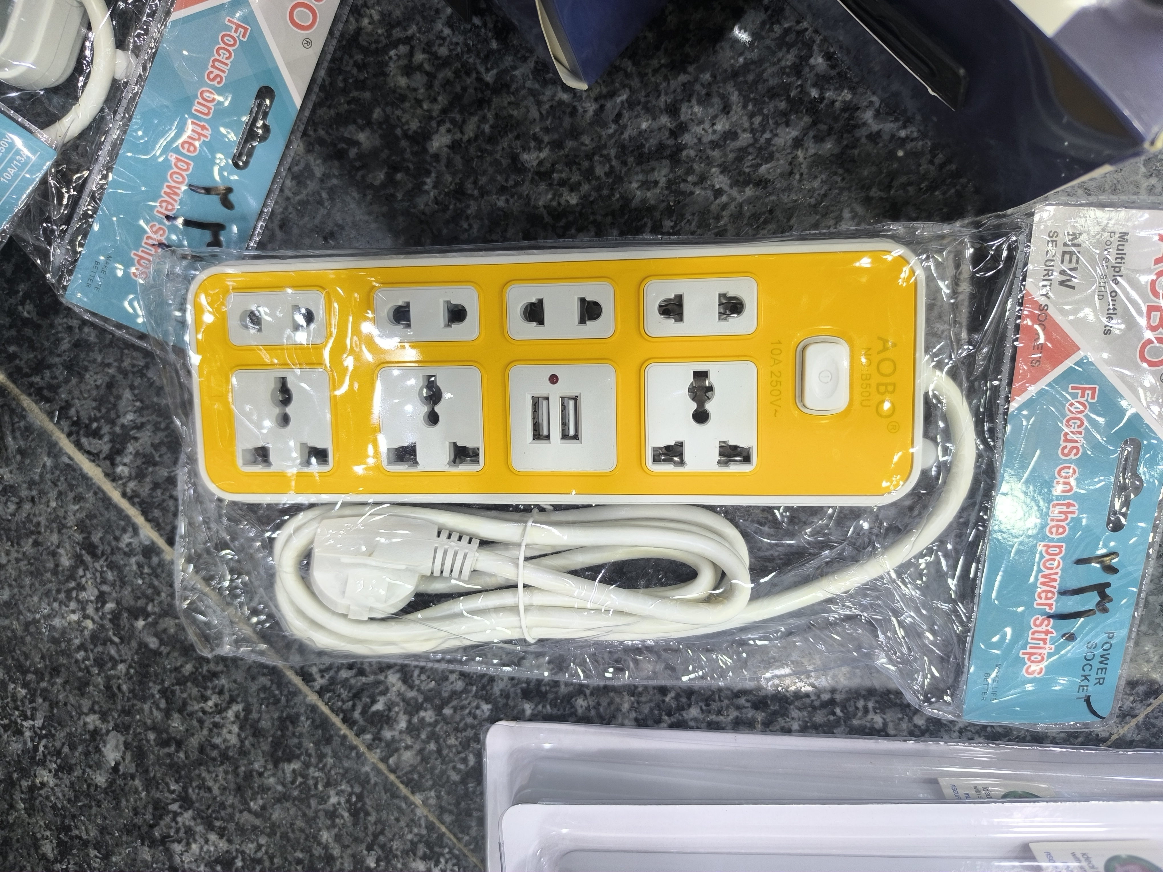 سه راه  usb دار تبدیل دار قیمت عالی آف خورده